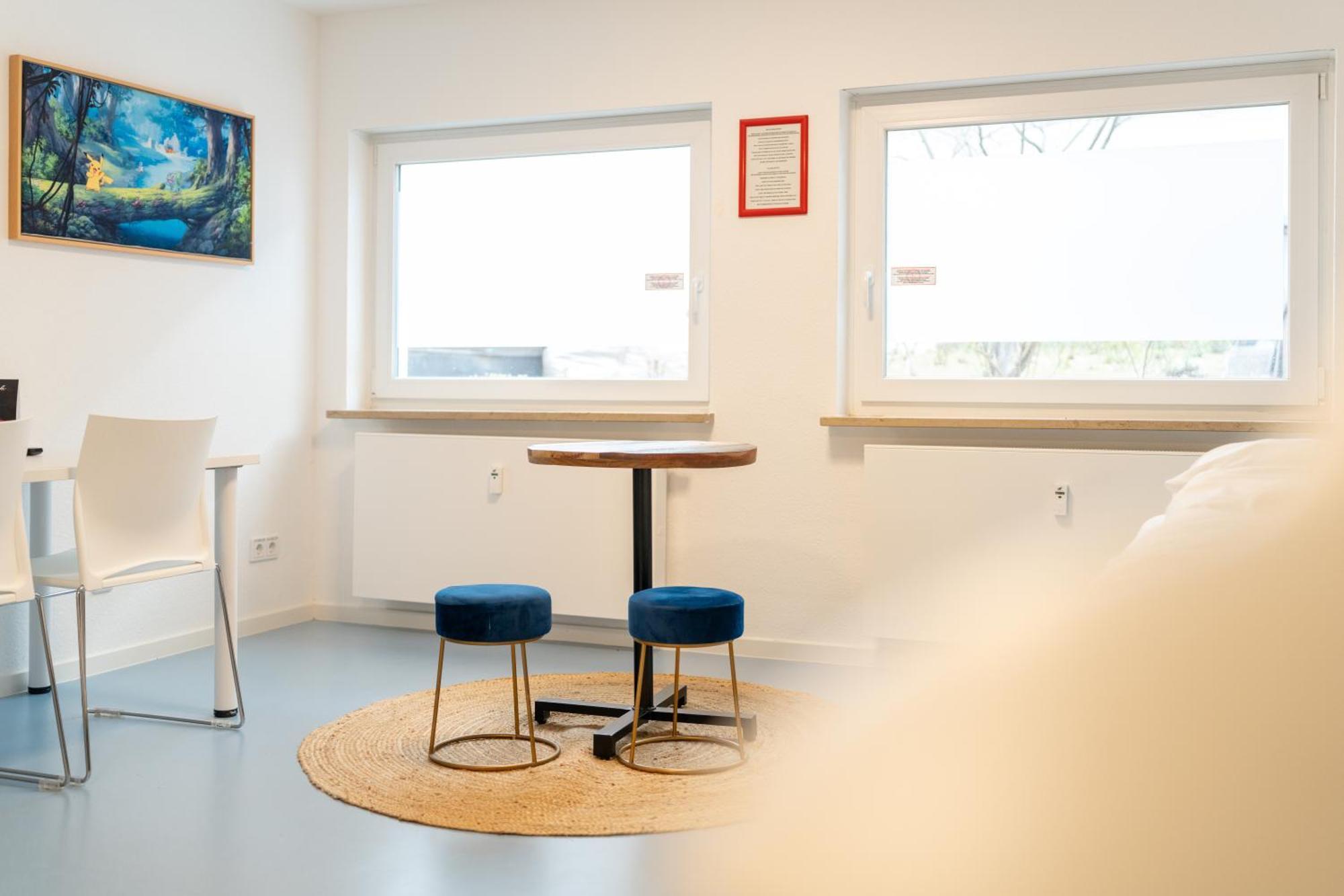 Hostel マンハイム エクステリア 写真 The waiting room of the clinic